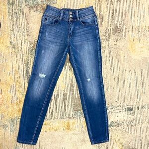 Kancan Jeans
